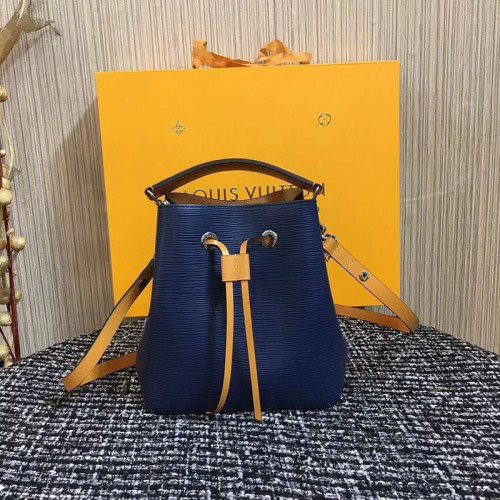 FASH LOUIS VUITTON Bags 204B570035