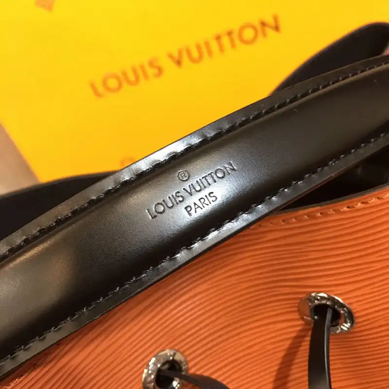 LV Bags 204B570037