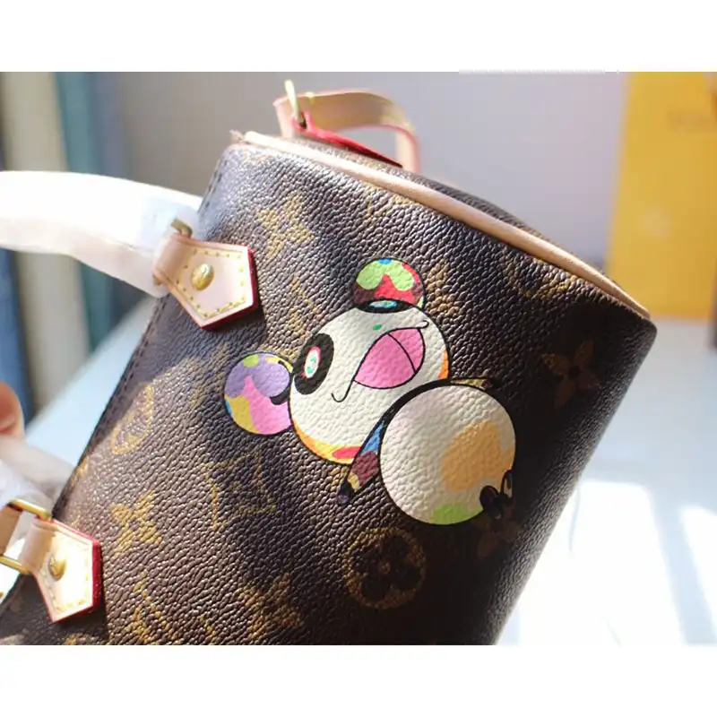 LV Bags 204B570041