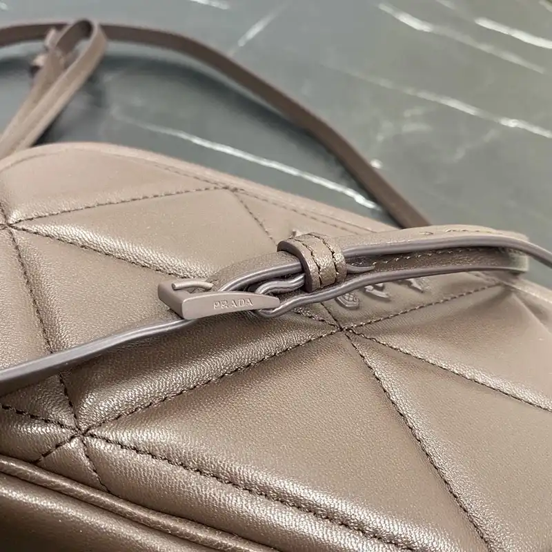 Prada Bags 204B570042