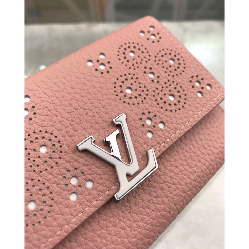 FASH LOUIS VUITTON Bags 204B570060