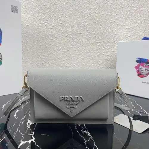 Prada Bags 204B570063