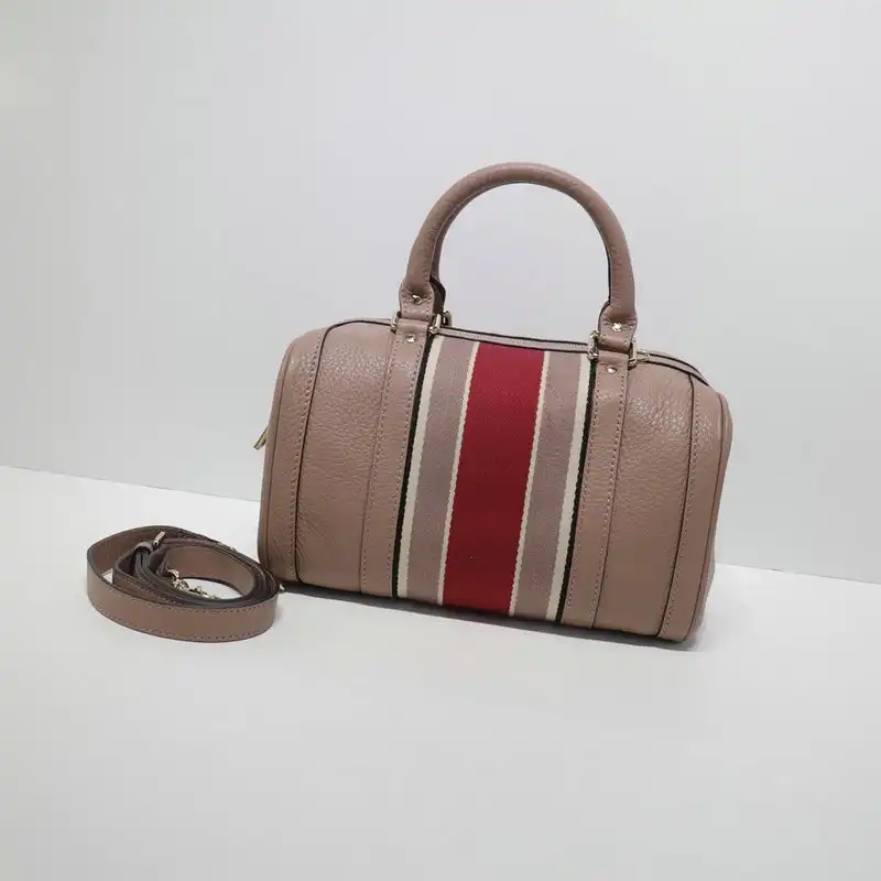 Cheap Gucci Bags 204B570088