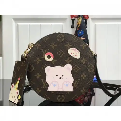 LV Bags 205fy0024