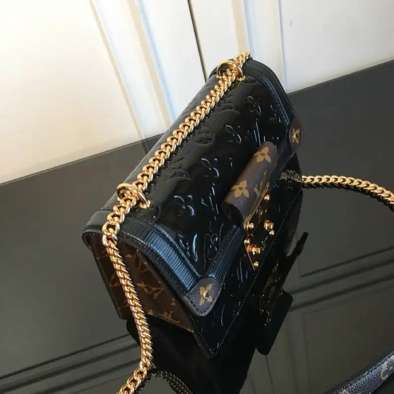 LV Bags 205fy0075