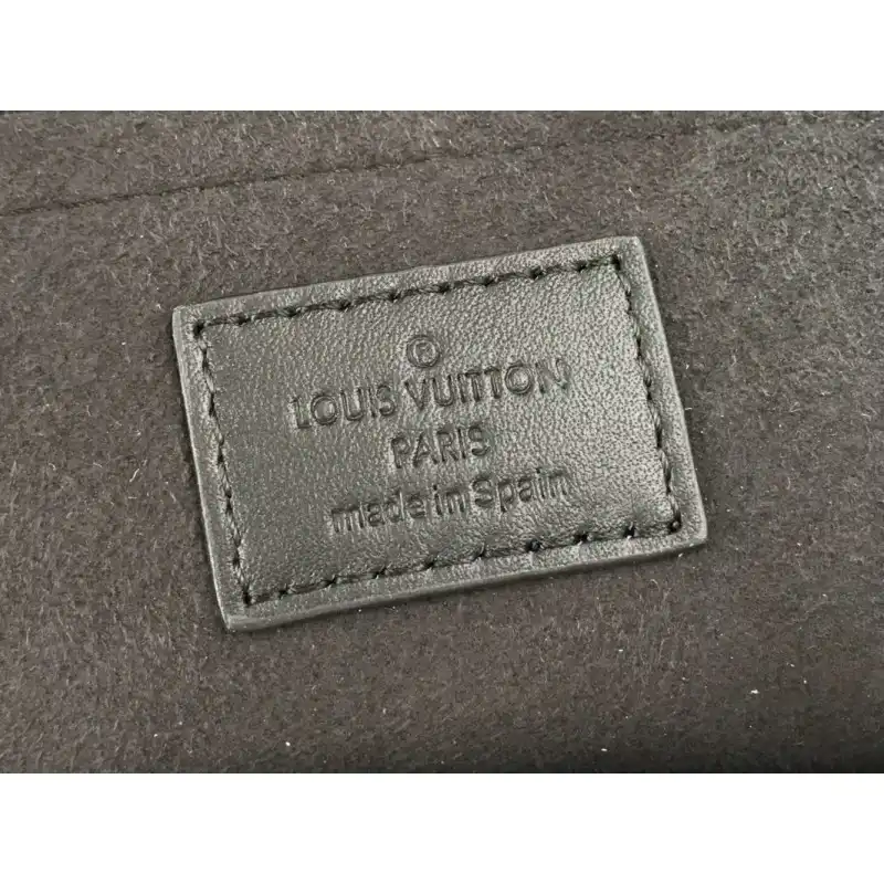 LV Bags 205fy0080