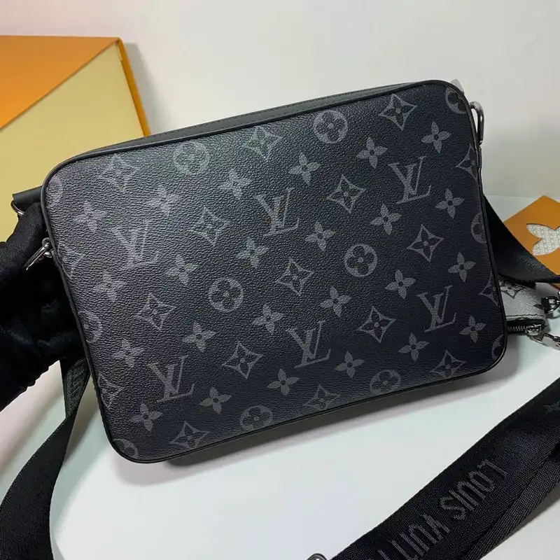 LV Bags 205fy0082