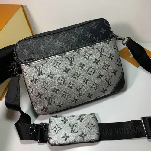 LV Bags 205fy0082