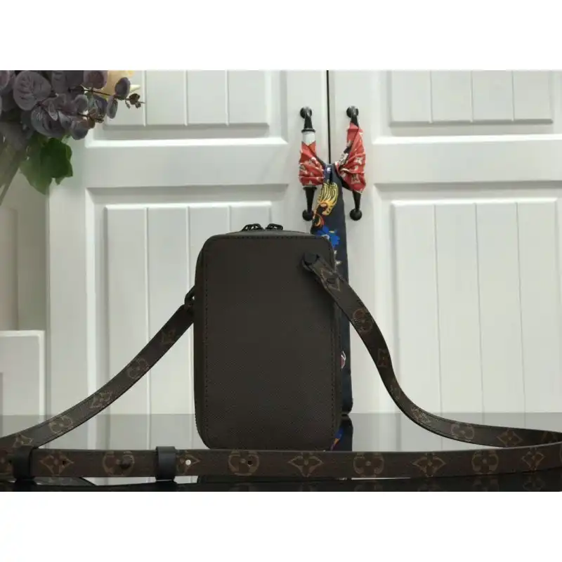 LV Bags 205FY0100