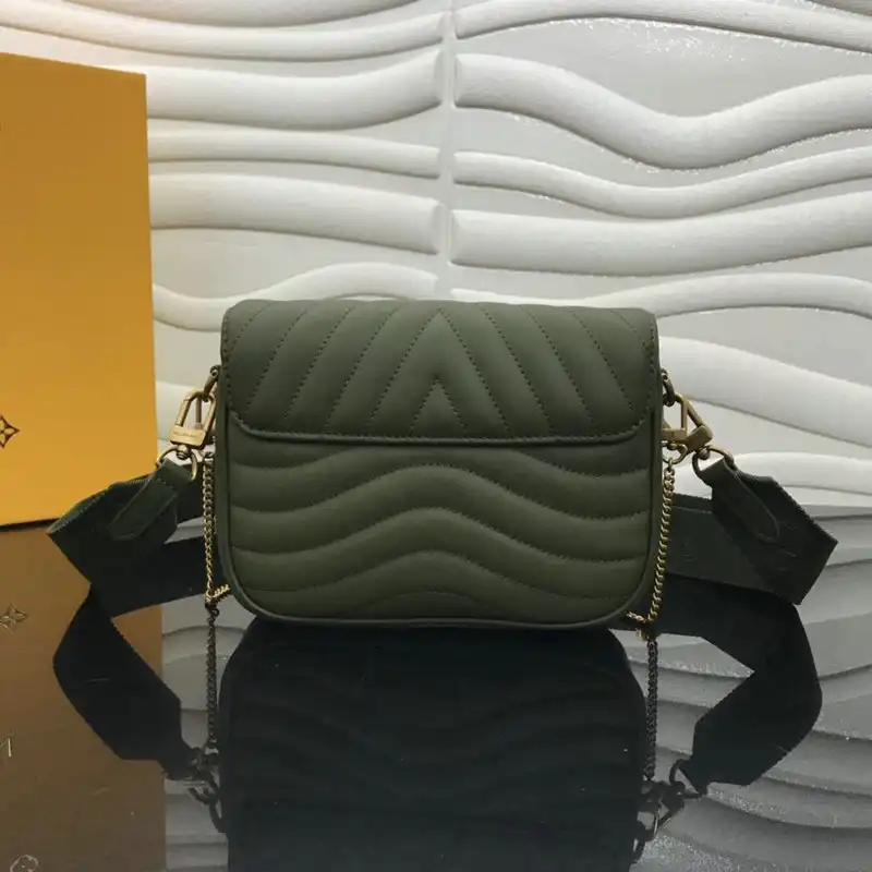 Fashionrepsfam ru LV Bags 205FY0109