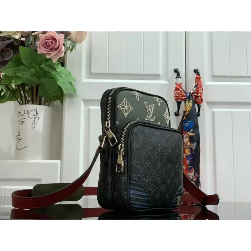 LV Bags 205FY0152