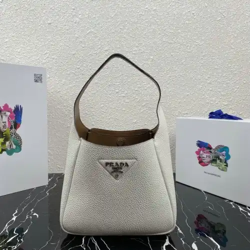 Prada Bags 205FY0192