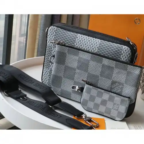 Fashionrep LV Bags 2101SH0003