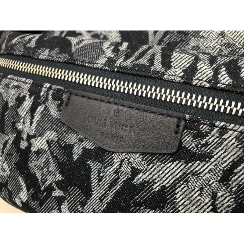 LV Bags 2101SH0013