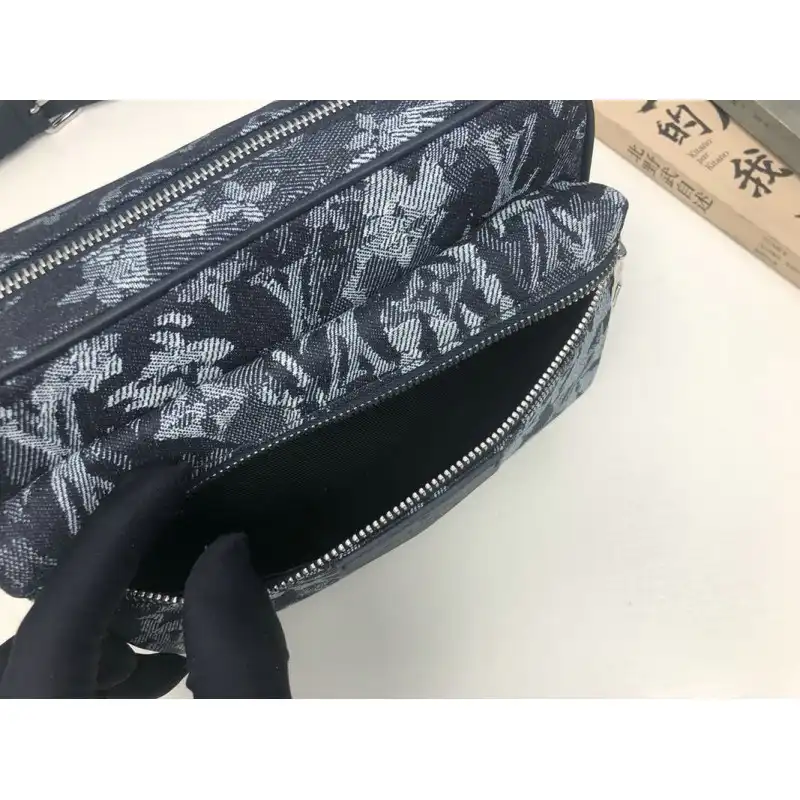 LV Bags 2101SH0013