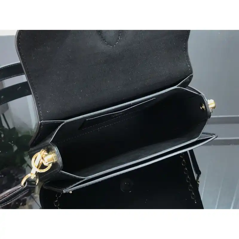 LV Bags 2101SH0041