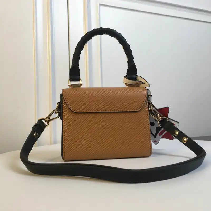 LV Bags 2101SH0042