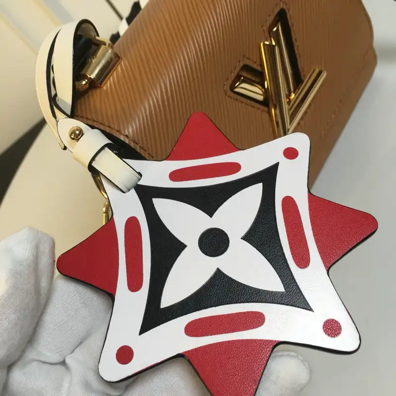 LV Bags 2101SH0042