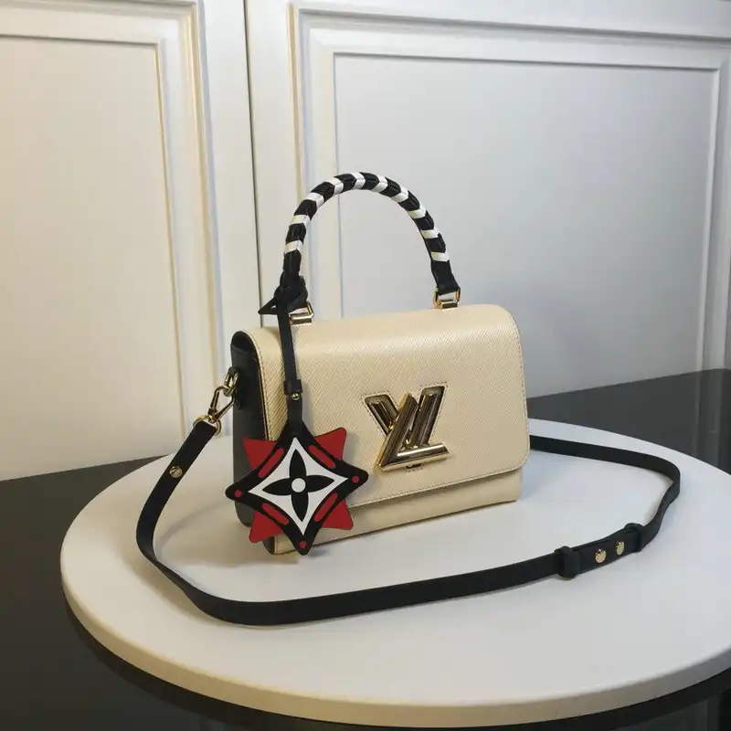 LV Bags 2101SH0044