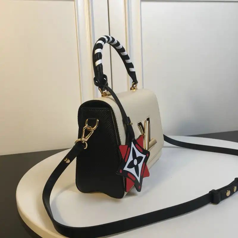 LV Bags 2101SH0044