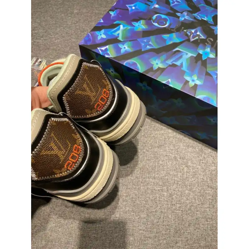 Fashionrepsfam ru LV Shoes 2101SH0071