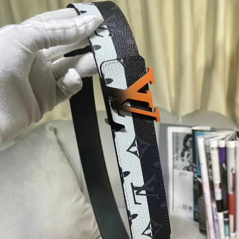 LV Belts 2101SH0122