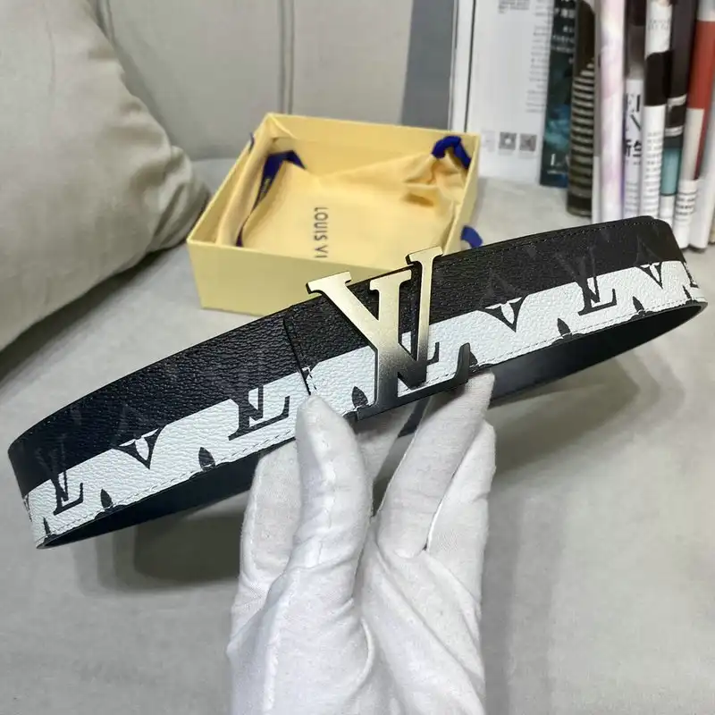 LV Belts 2101SH0123