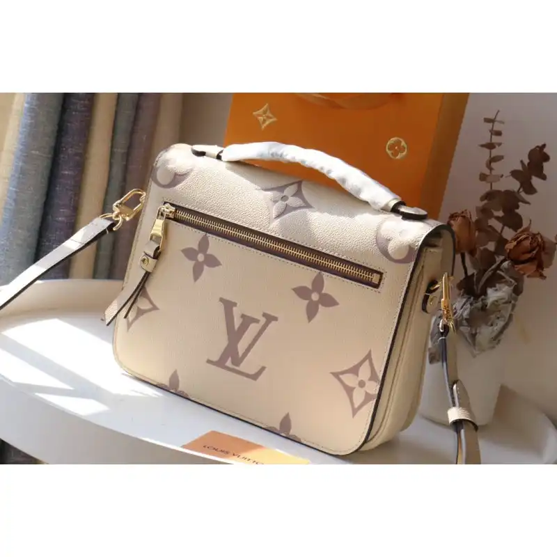 LV Bags 2102SH0019