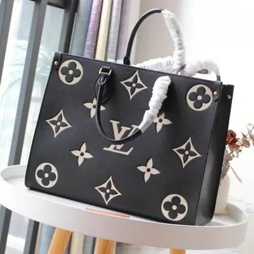 LV Bags 2102SH0024