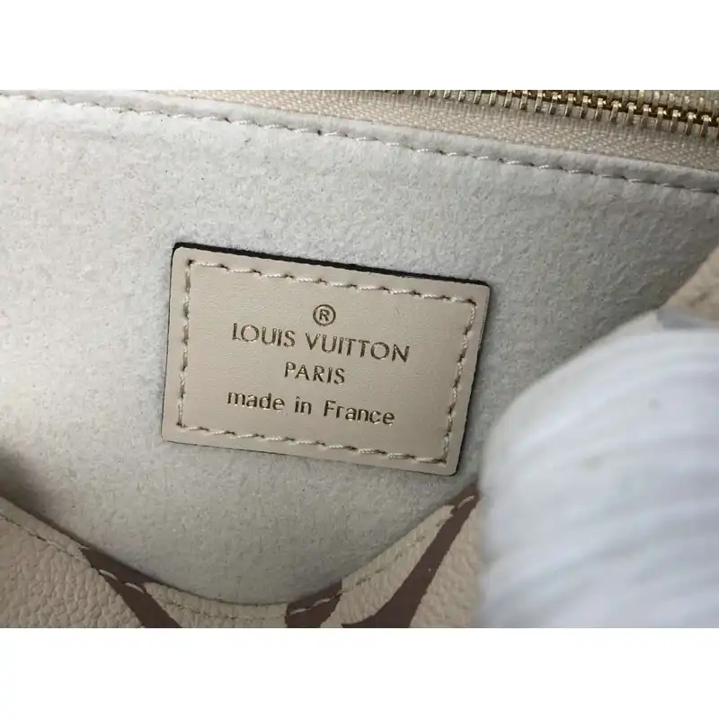 LV Bags 2102SH0026