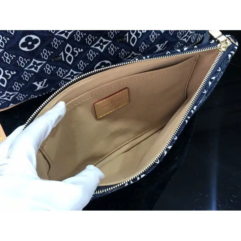 LV Bags 2102SH0035