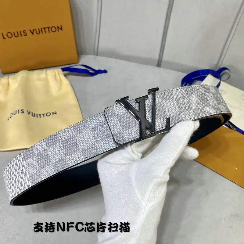 LV Belts 2102SH0039