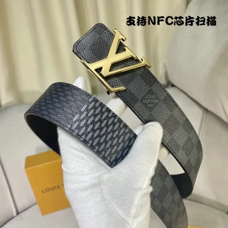 LV Belts 2102SH0042