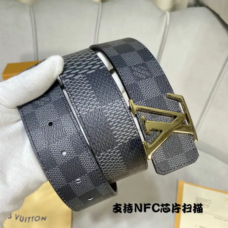 LV Belts 2102SH0042