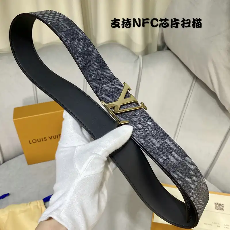 LV Belts 2102SH0042