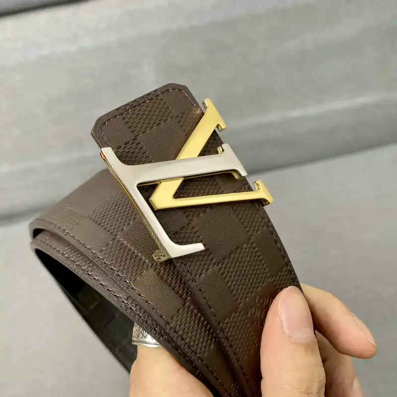 LV Belts 2102SH0061