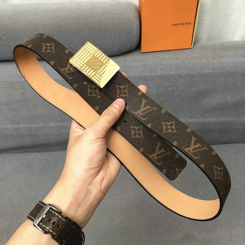 LV Belts 2102SH0068