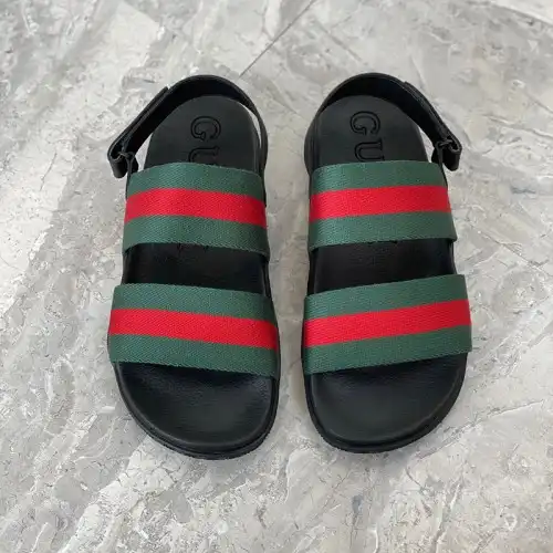 Gucci Shoes 2103SH0004