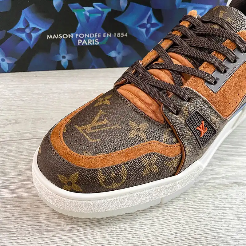 LV Shoes 2103SH0054