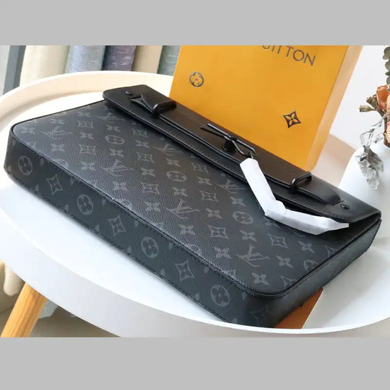 LV Bags 2104DJ0001