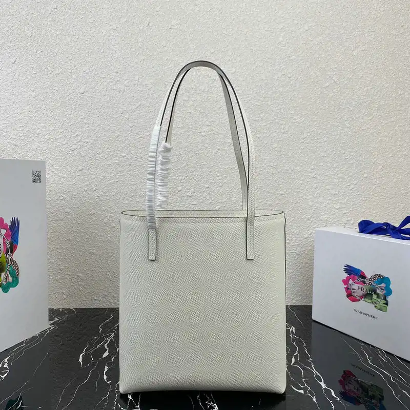 Prada Bags 2104DJ0039