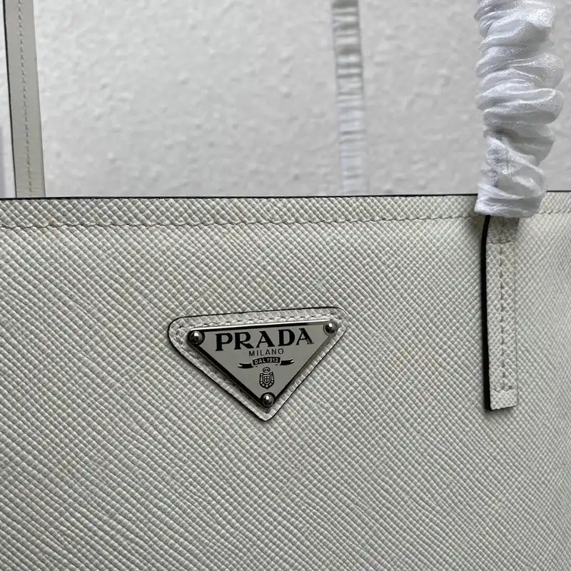 Prada Bags 2104DJ0039