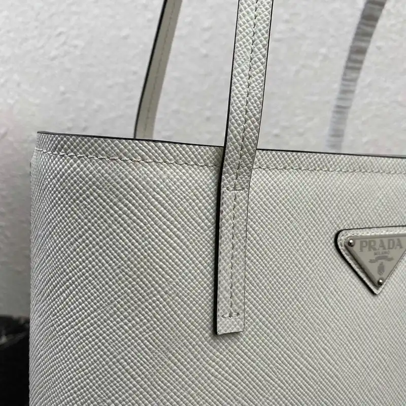 Prada Bags 2104DJ0039