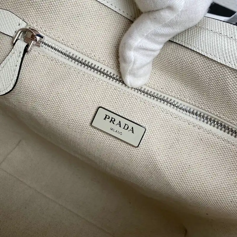 Prada Bags 2104DJ0039