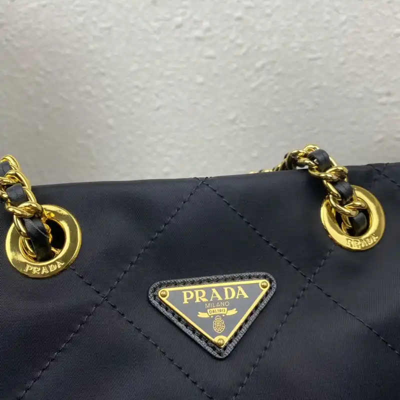 Prada Bags 2104DJ0041