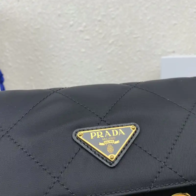 Prada Bags 2104DJ0042