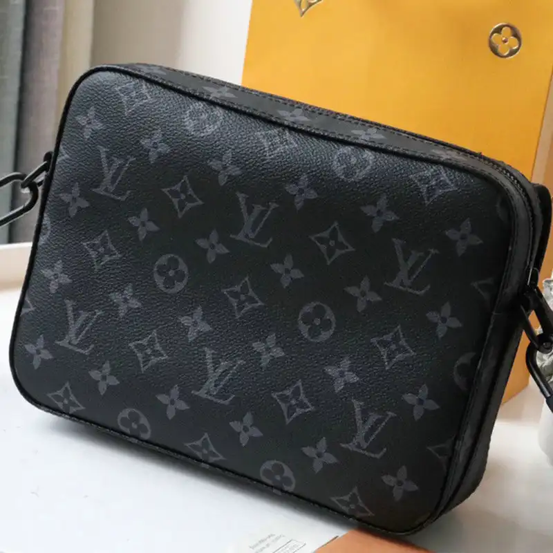 LV Bags 2104DJ0068