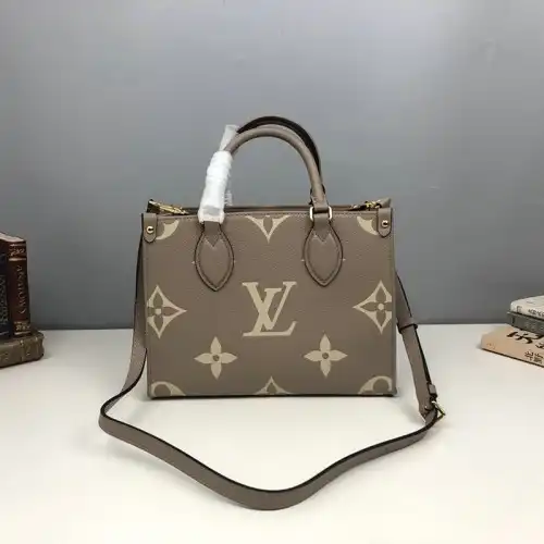 LV Bags 2104DJ0069