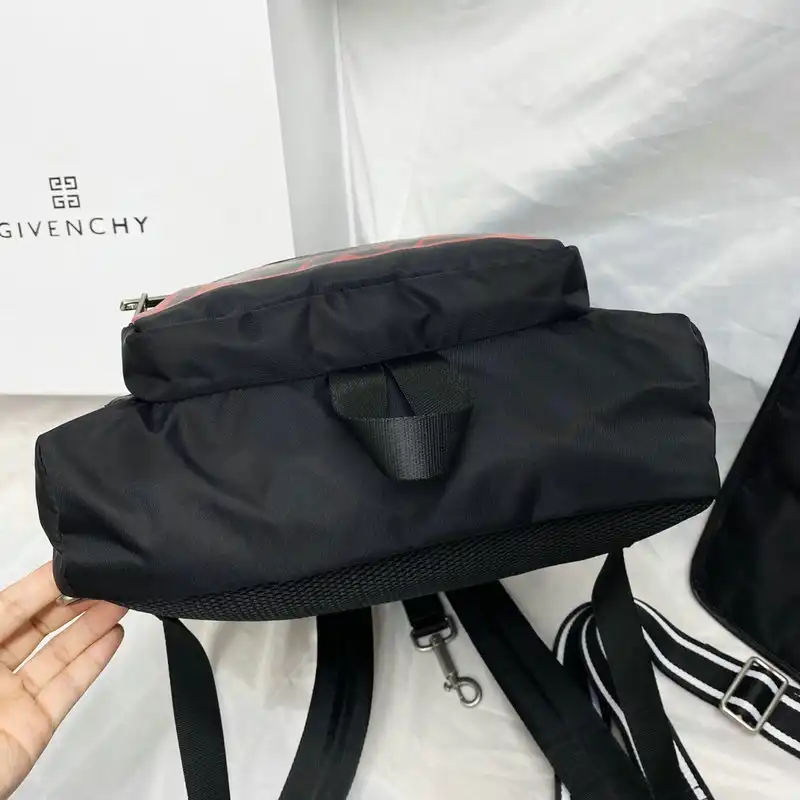 Givenchy Bags 2104DJ0126