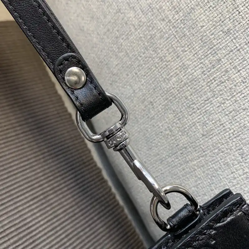 Cheap Gucci Bags 2104DJ0131